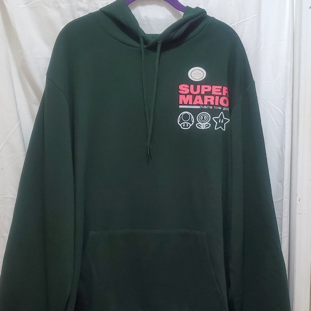 Super Mario Hoodie Size 2X Green Pullover Sweater 60% Cotton 40% polyester